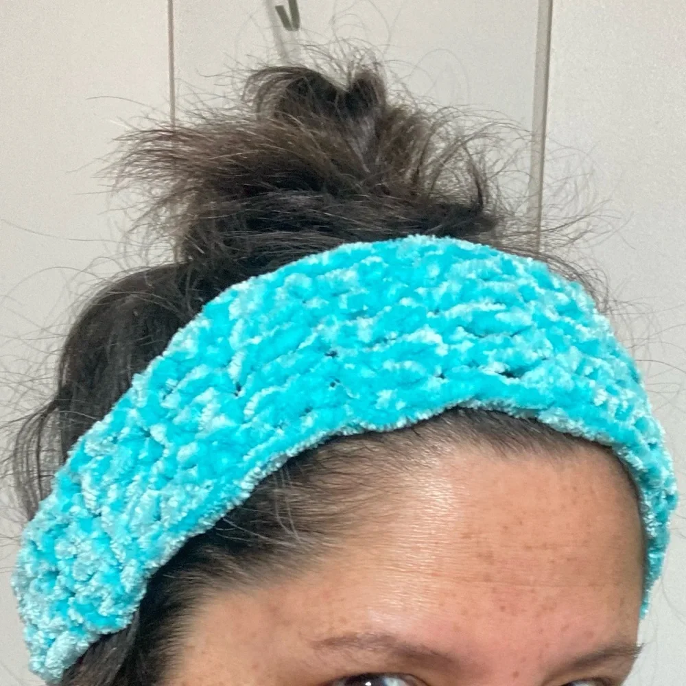 Chenille Crochet Stretch Headband Teal 21 inches x 3 inches